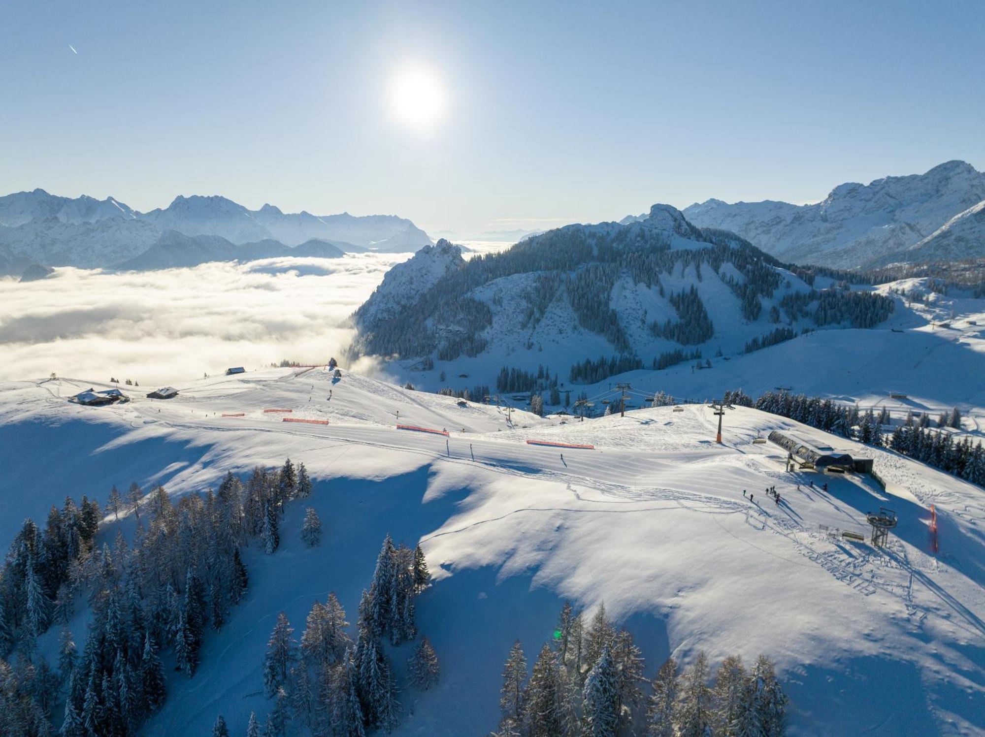 Dorfcafe Unken Hotelpension Swirtshaus Im Dorf Екстер'єр фото